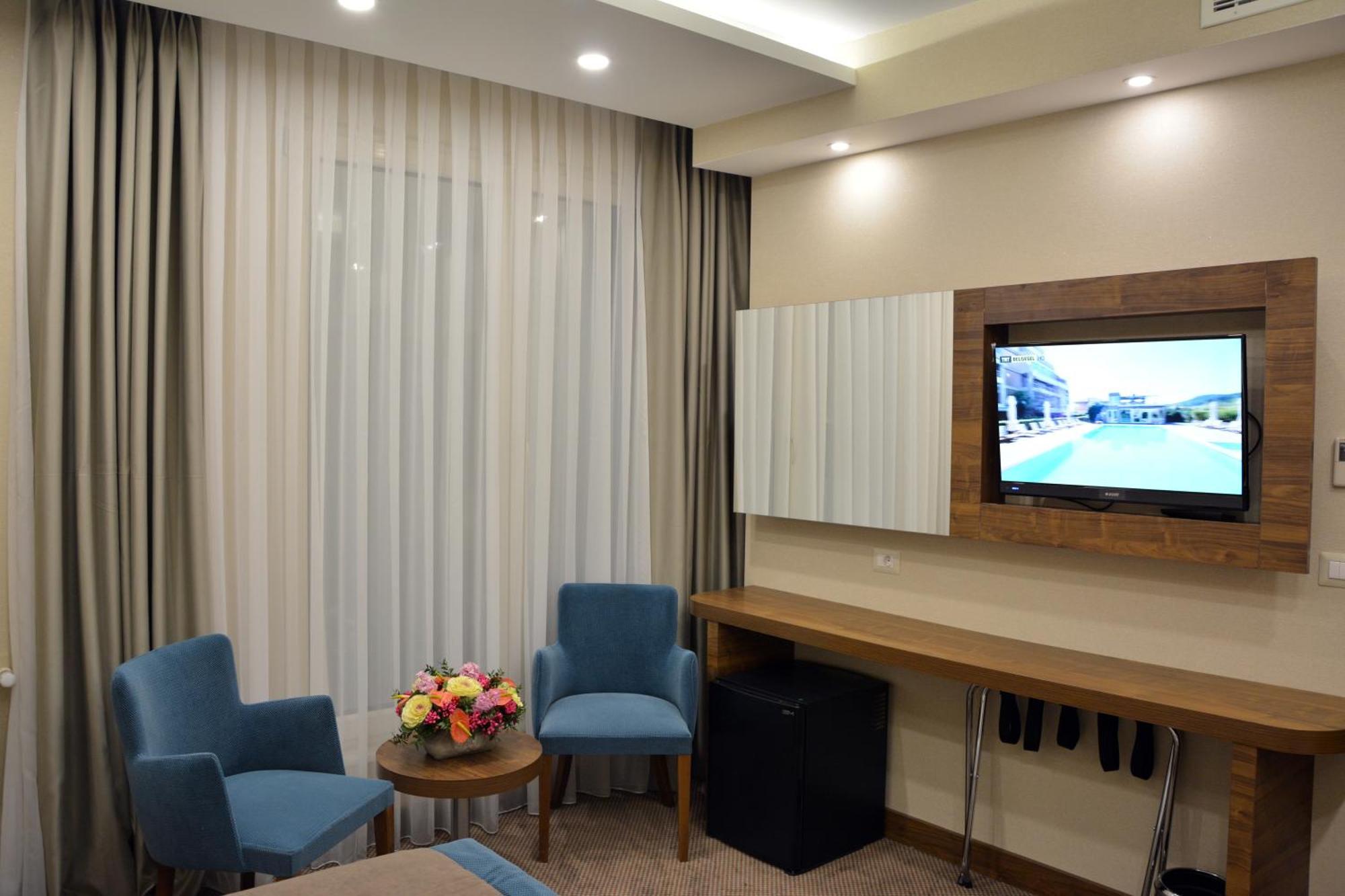 Goeruekle Gueler Park Hotel Cameră foto